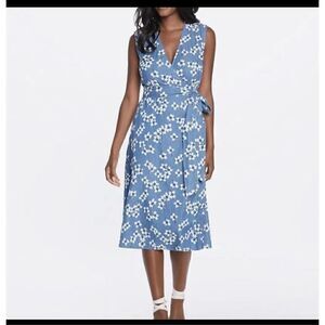 Draper James NWT Floral Chambray Midi wrap dress 2